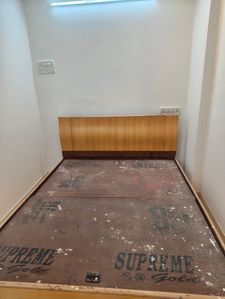 Bedroom, samrat-chs-bandra 1 Bedroom 450 Sq.Ft. Apartment In Bandra West Mumbai 9301601