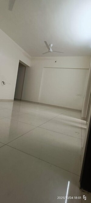 2 BHK Apartment For Rent in Paranjape Schemes Richmond Park, Rahatani