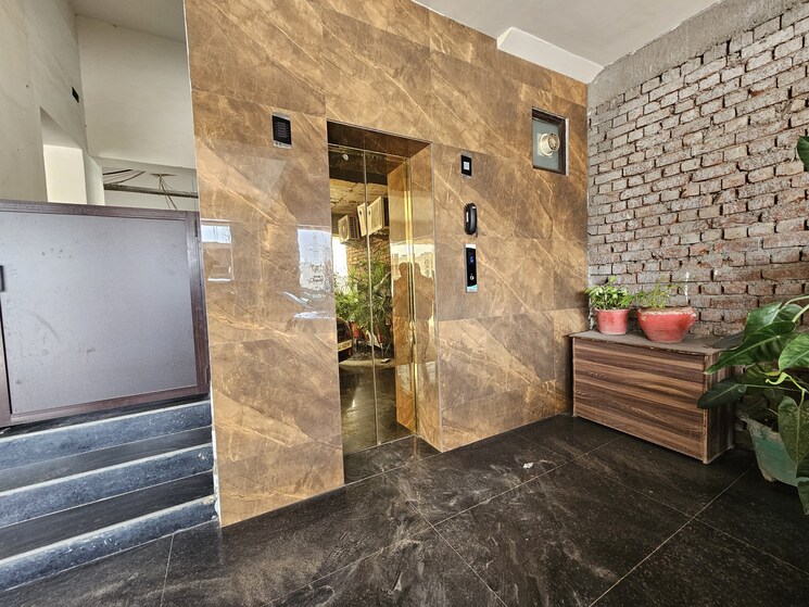 undefined, ambala highway 3 Bedroom 150 Sq.Yd. Apartment In Ambala Highway Zirakpur 9301663