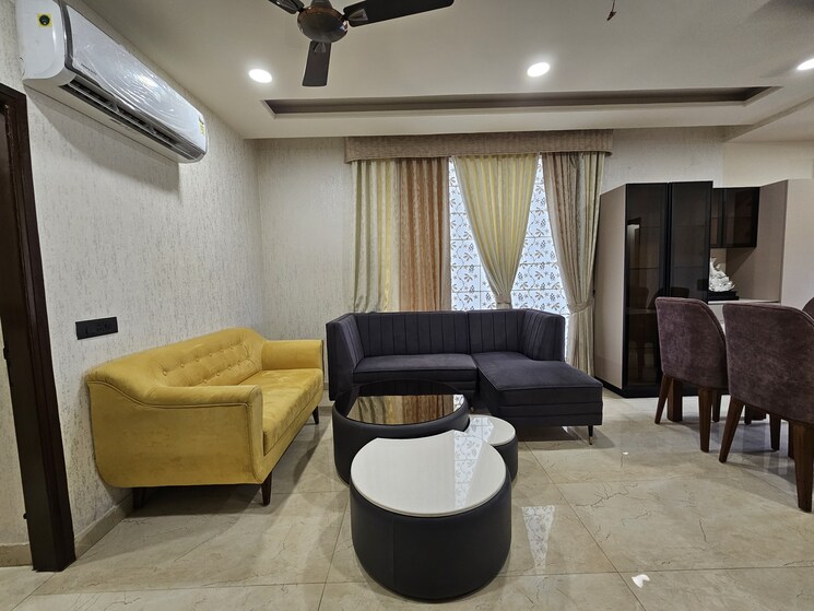Living Room, ambala highway 3 Bedroom 150 Sq.Yd. Apartment In Ambala Highway Zirakpur 9301663