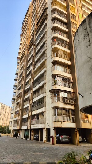 2 BHK Apartment For Sale in Unique Aurum, Mira Road