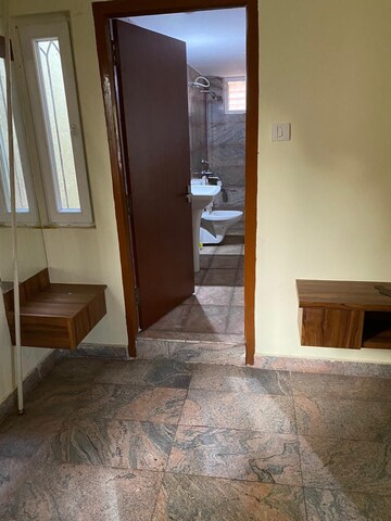 Room in 4 BHK Independent House at Indiranagar – for Rent