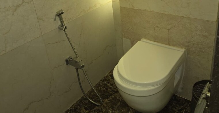 Bathroom, raiaskaran-parthenon Commercial Office Space 8000 Sq.Ft. In Andheri West Mumbai 9301642
