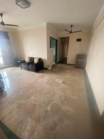 Room in 2 BHK Apartment at Hiranandani Estate Queens, Ghodbunder Road – for Rent