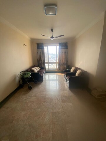 Room in 2 BHK Apartment at Hiranandani Estate Queens, Ghodbunder Road – for Rent