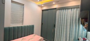 Bedroom in 2 BHK Apartment at Lodha Amara, Kolshet Road – for Rent