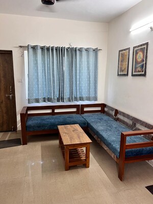 Living Room in 2 BHK Apartment at Shankar Nagar – for Rent