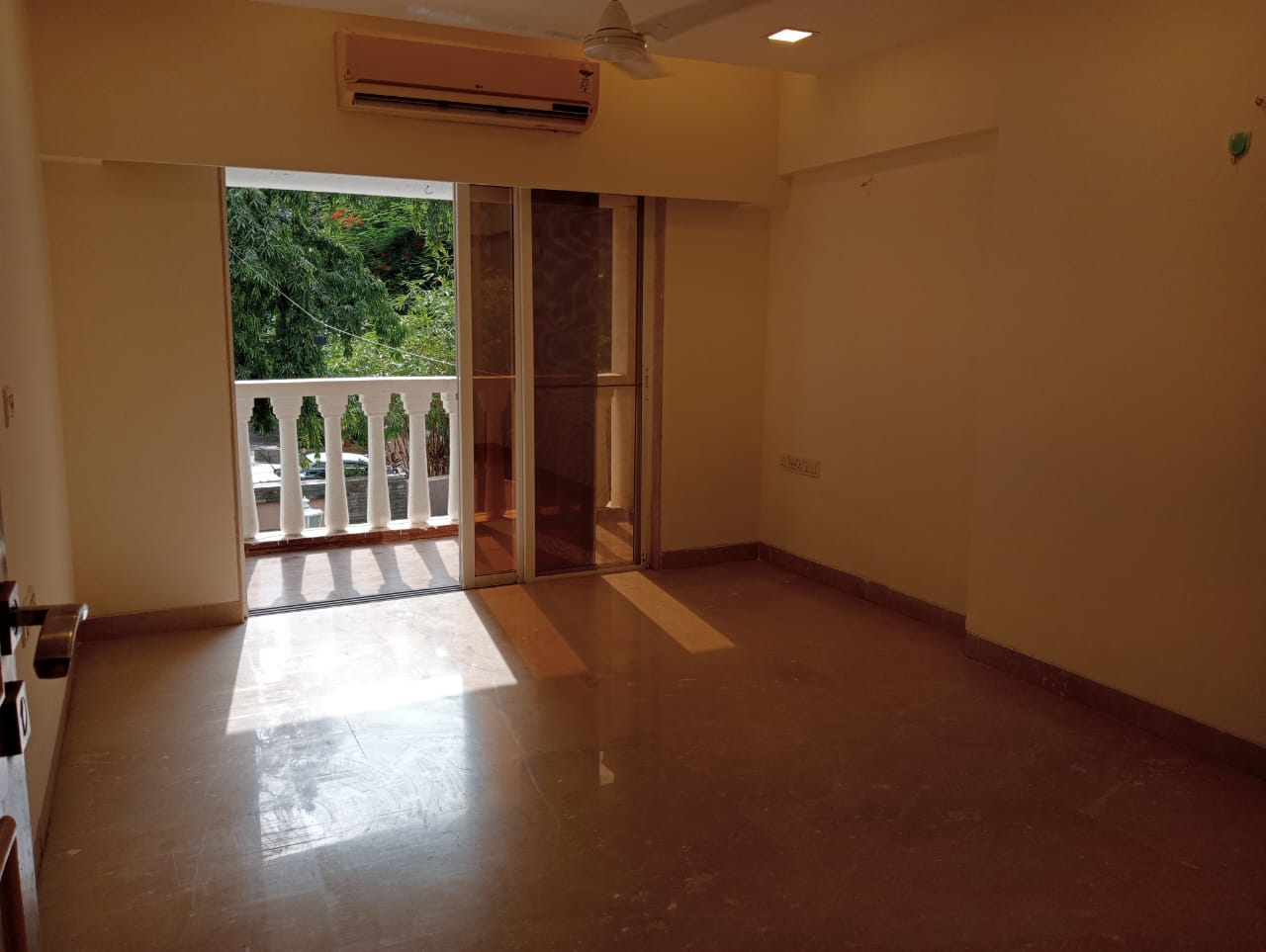 3 BHK Apartment For Rent in Zahra Court Apartment