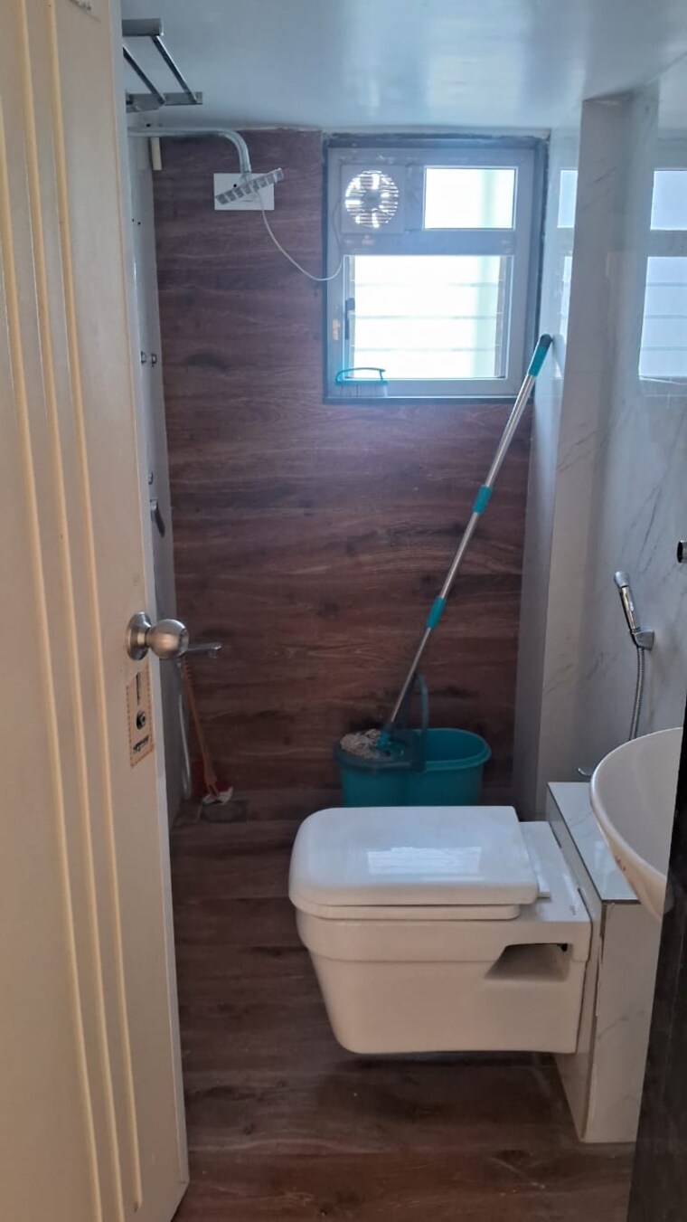 Attached Bathroom, arjun-chs-vasant-vihar 2 Bedroom 950 Sq.Ft. Apartment In Vasant Vihar Thane 9301788