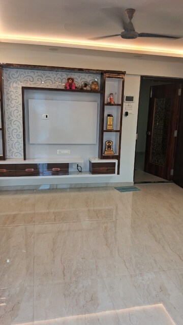 Room in 2 BHK Apartment at Arjun CHS Vasant Vihar, Vasant Vihar – for Rent