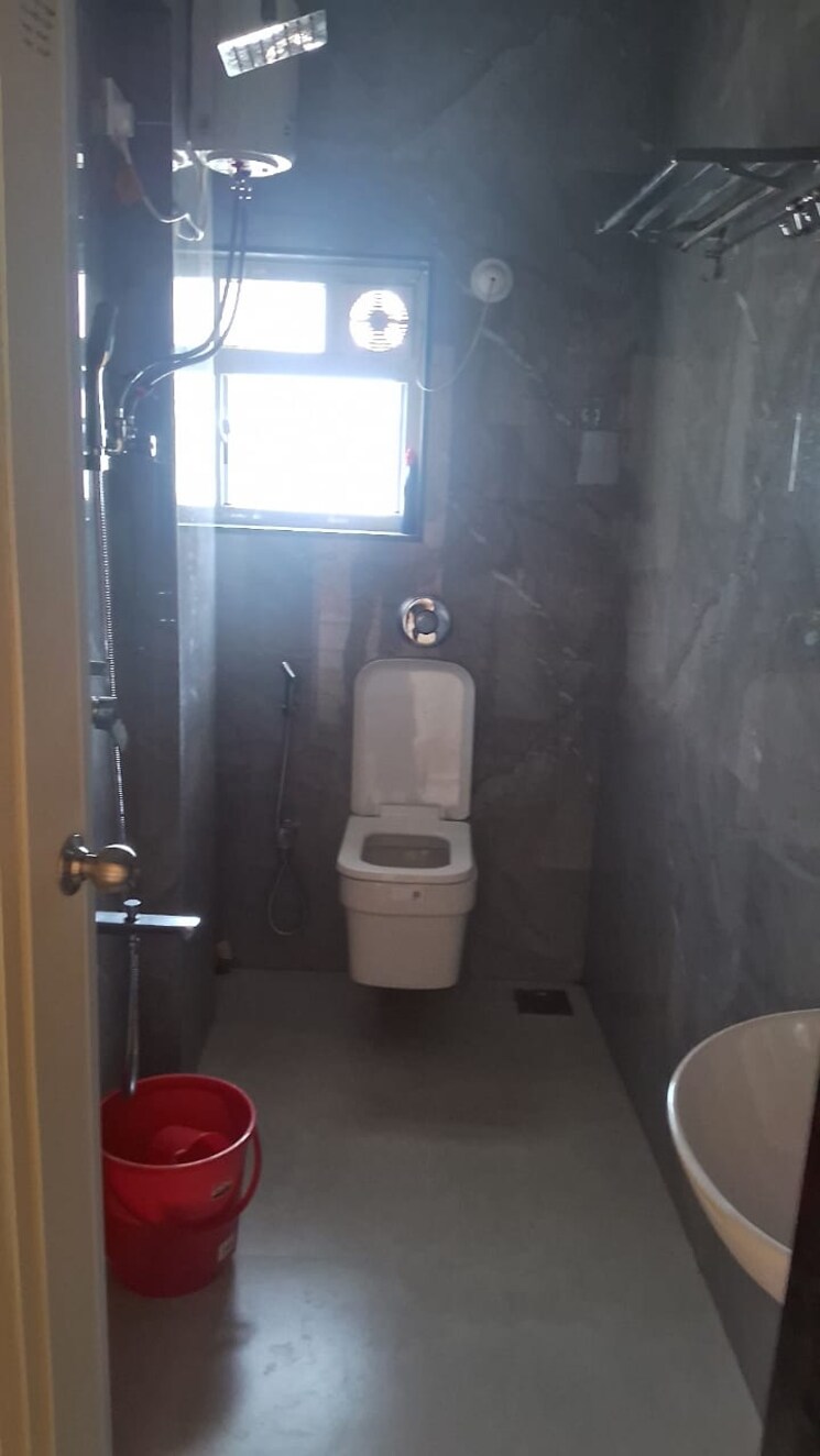 Bathroom, arjun-chs-vasant-vihar 2 Bedroom 950 Sq.Ft. Apartment In Vasant Vihar Thane 9301788