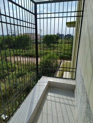 Balcony in 6+ BHK Independent House at Labhandi – for Rent
