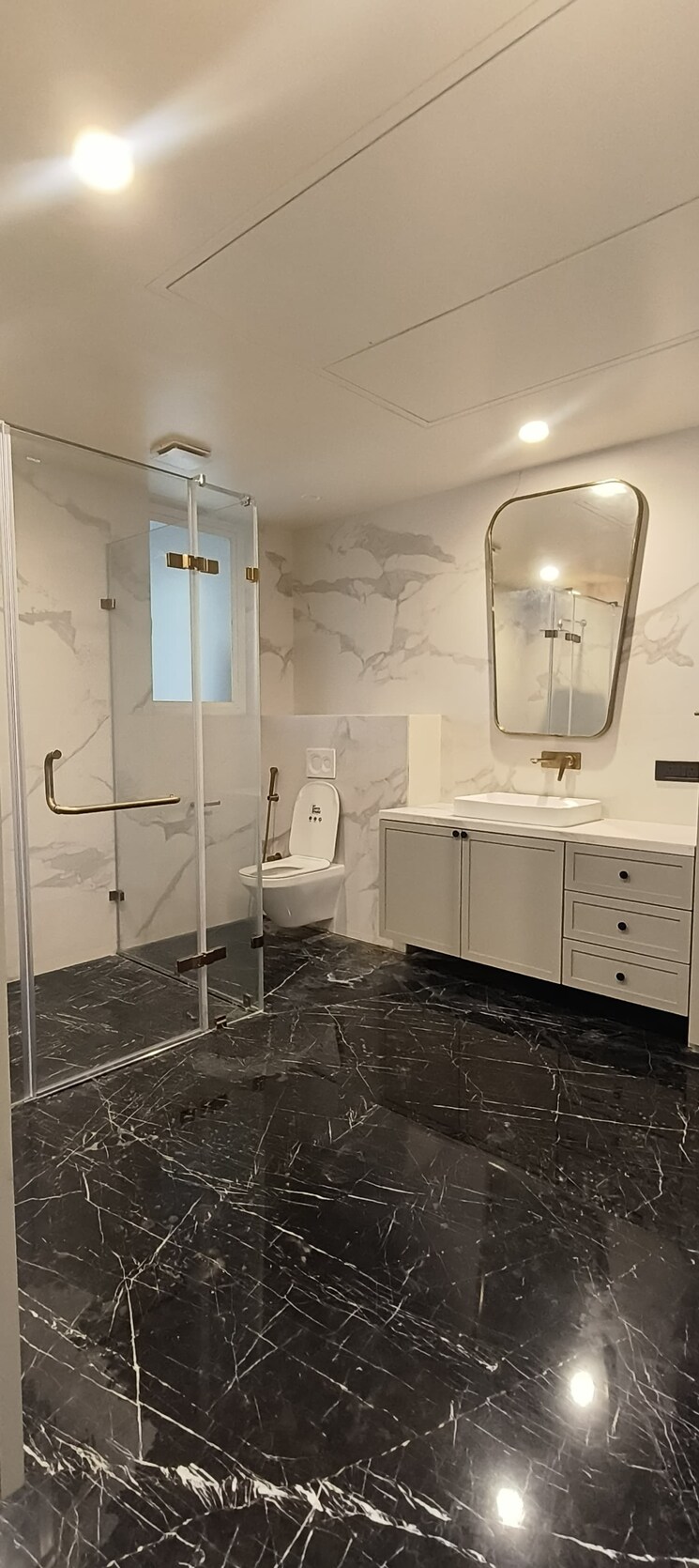 Bathroom, baner 5 Bedroom 6500 Sq.Ft. Apartment In Baner Pune 9301890