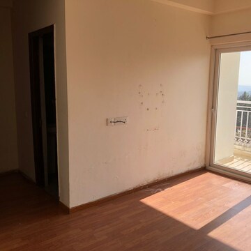 Room in 3 BHK Apartment at Earthcon Rajpur Greens, Rajpur – for Rent