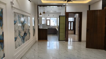 Parking in 3 BHK Builder Floor at Fidato Honour Homes, Sector 89 – for Sale