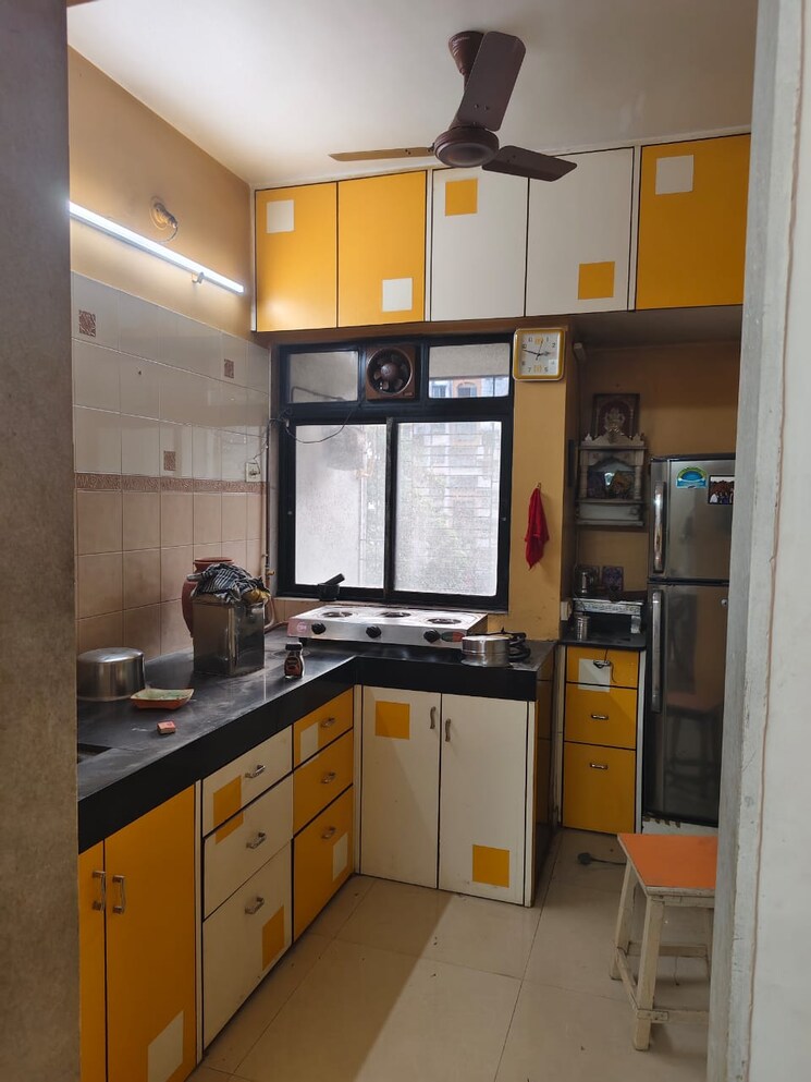 Kitchen, naupada 2 Bedroom 700 Sq.Ft. Apartment In Naupada Thane 9301889