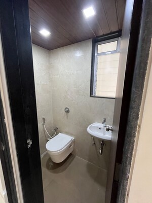 Bathroom in 2 BHK Apartment at Tembhi Naka – for Rent