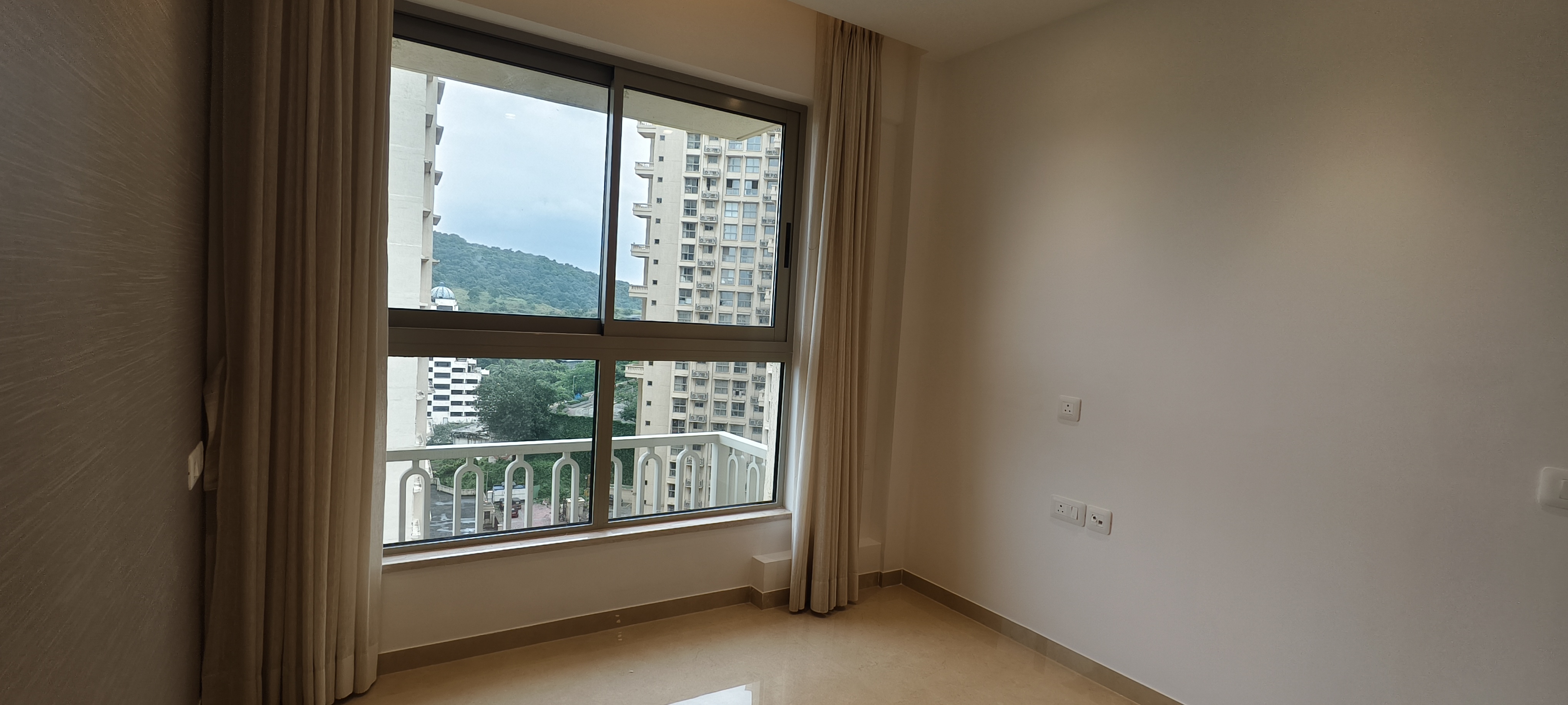 1 BHK Apartment For Rent in Hiranandani Highland