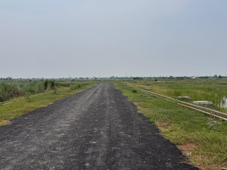 Garden, yeida-plots Commercial Land 160 Sq.Mt. In Dankaur Greater Noida 9301911