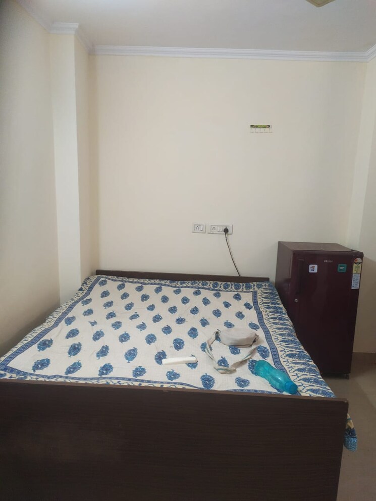 Bedroom, sant nagar 2 Bedroom 900 Sq.Ft. Builder Floor In Sant Nagar Delhi 9301913