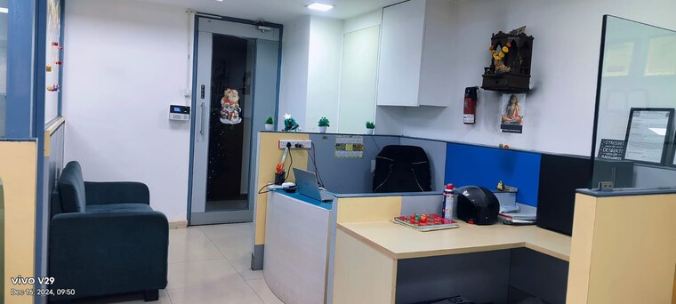 Team Area, marathon-nextgen-innova Commercial Office Space 2200 Sq.Ft. In Lower Parel Mumbai 9301883