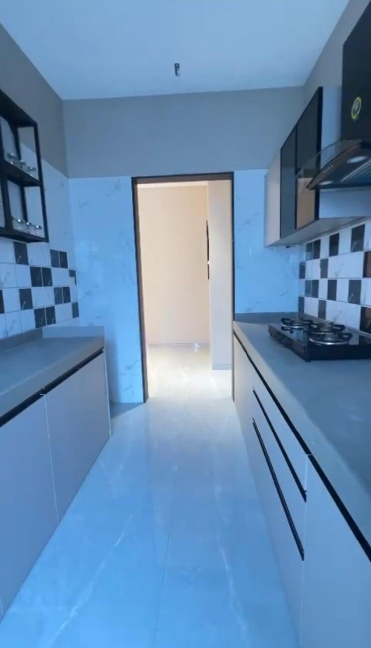Kitchen, goregaon west 2 Bedroom 605 Sq.Ft. Apartment In Goregaon West Mumbai 9301931