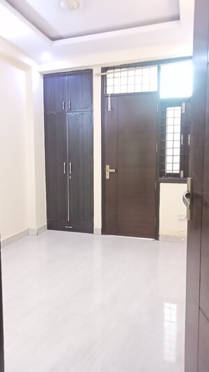 Room in 2 BHK Builder Floor at Panchsheel Vihar – for Rent