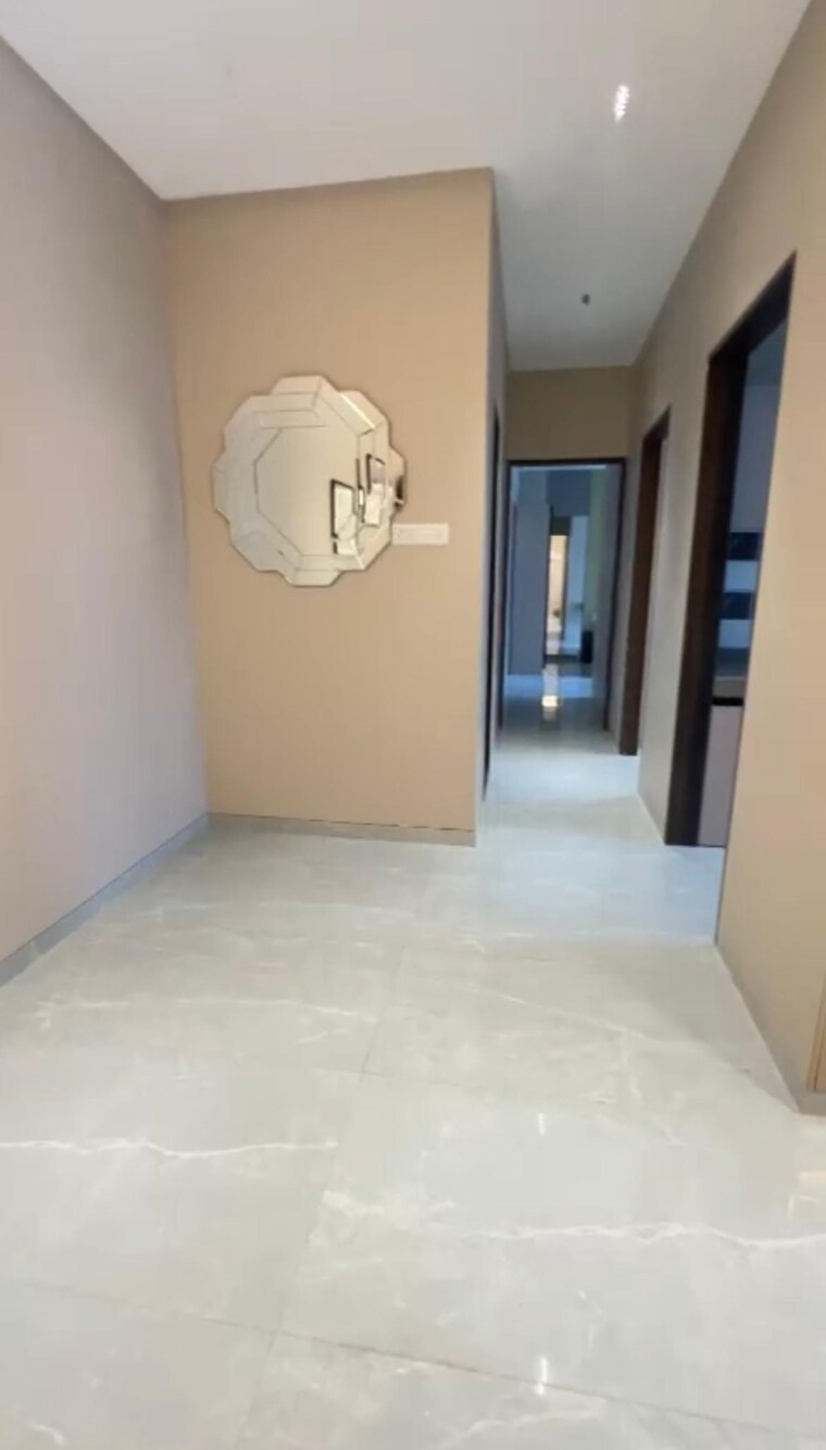 Room, goregaon west 2 Bedroom 605 Sq.Ft. Apartment In Goregaon West Mumbai 9301958