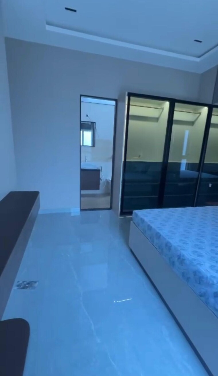 Room, goregaon west 2 Bedroom 605 Sq.Ft. Apartment In Goregaon West Mumbai 9301963