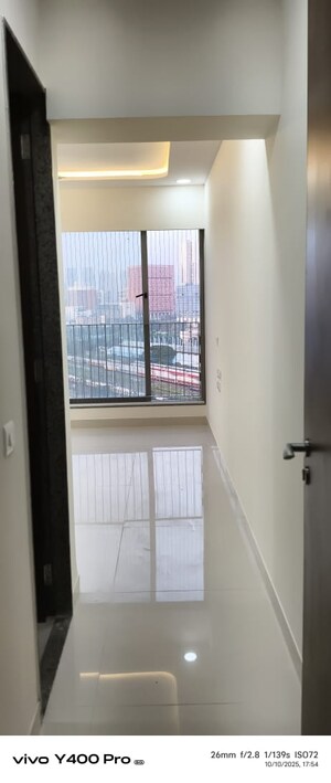 2 BHK Apartment For Rent in Sunteck City Avenue 4, Goregaon West