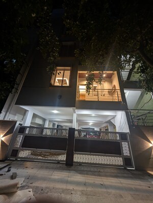 Living Room in 3 BHK Independent House at Hsr Layout Sector 2 – for Rent