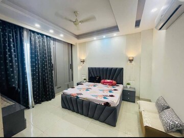 Bedroom in 5 BHK Villa at Sector 50 – for Sale
