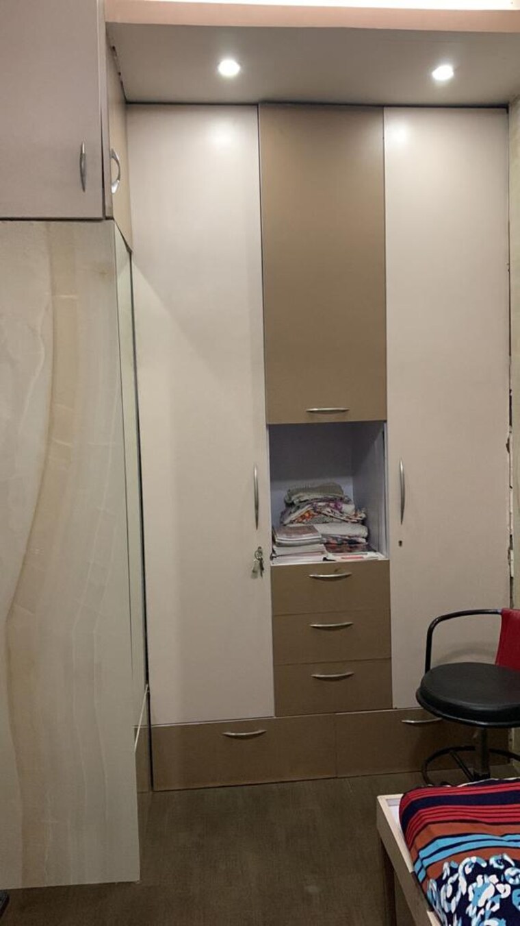 Bathroom, prabhadevi Pg For Boys In Prabhadevi 9302004