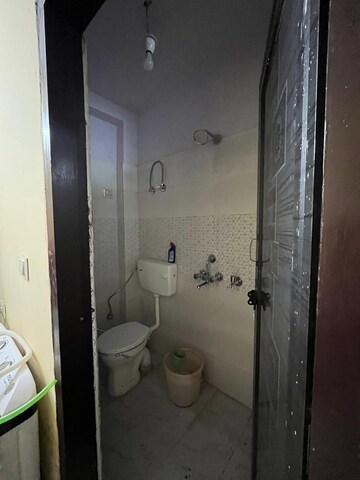 Bathroom in 3 BHK Apartment at Mayur Vihar – for Rent