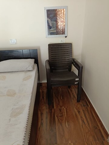 Furnished Amenities in 1 BHK Independent House at Sector 37 – for Rent