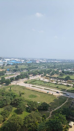  Office Space For Sale in Gaur City Mall, Sector 4 Greater Noida