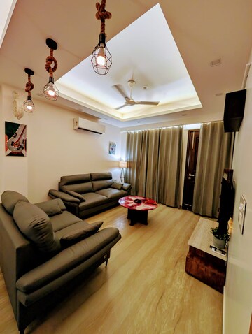 Team Area in 2 BHK Builder Floor at Unitech South City 1, South City 1 – for Rent