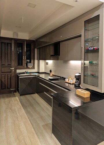 Kitchen in 2 BHK Builder Floor at Unitech South City 1, South City 1 – for Rent