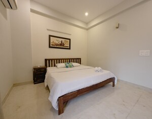 Bedroom in 2 BHK Builder Floor at Unitech South City 1, South City 1 – for Rent