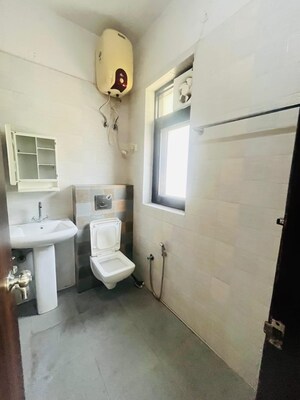 Bathroom in 2 BHK Builder Floor at Sector 46 – for Rent