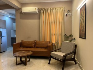 Living Room in 3 BHK Builder Floor at Cosmos Floors, Sector 52 – for Rent