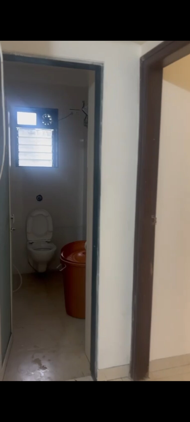 Bathroom, chembur 2 Bedroom 615 Sq.Ft. Apartment In Chembur Mumbai 9302051