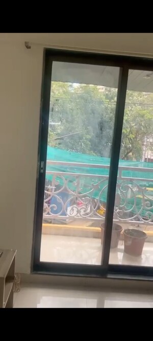 Swimming Pool in 2 BHK Apartment at Chembur – for Rent