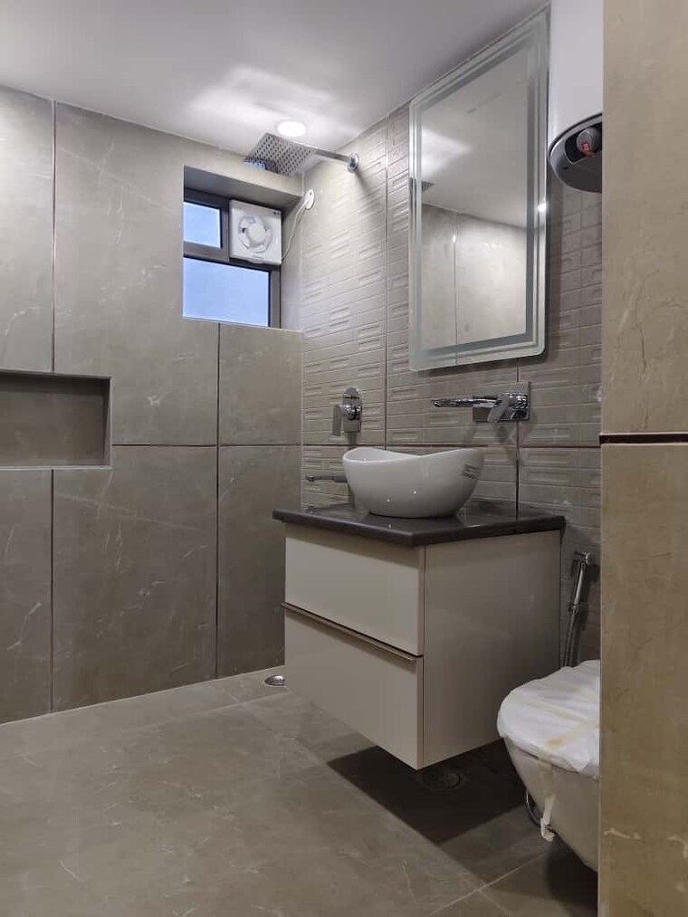 Bathroom, vasant kunj 4 Bedroom 2200 Sq.Ft. Apartment In Vasant Kunj Delhi 9302062