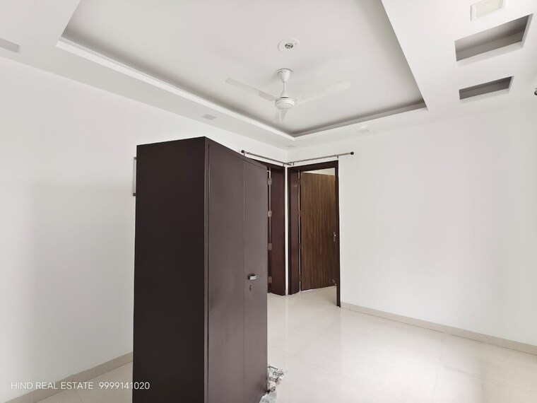 Room, vasant kunj 3 Bedroom 2000 Sq.Ft. Apartment In Vasant Kunj Delhi 9302067