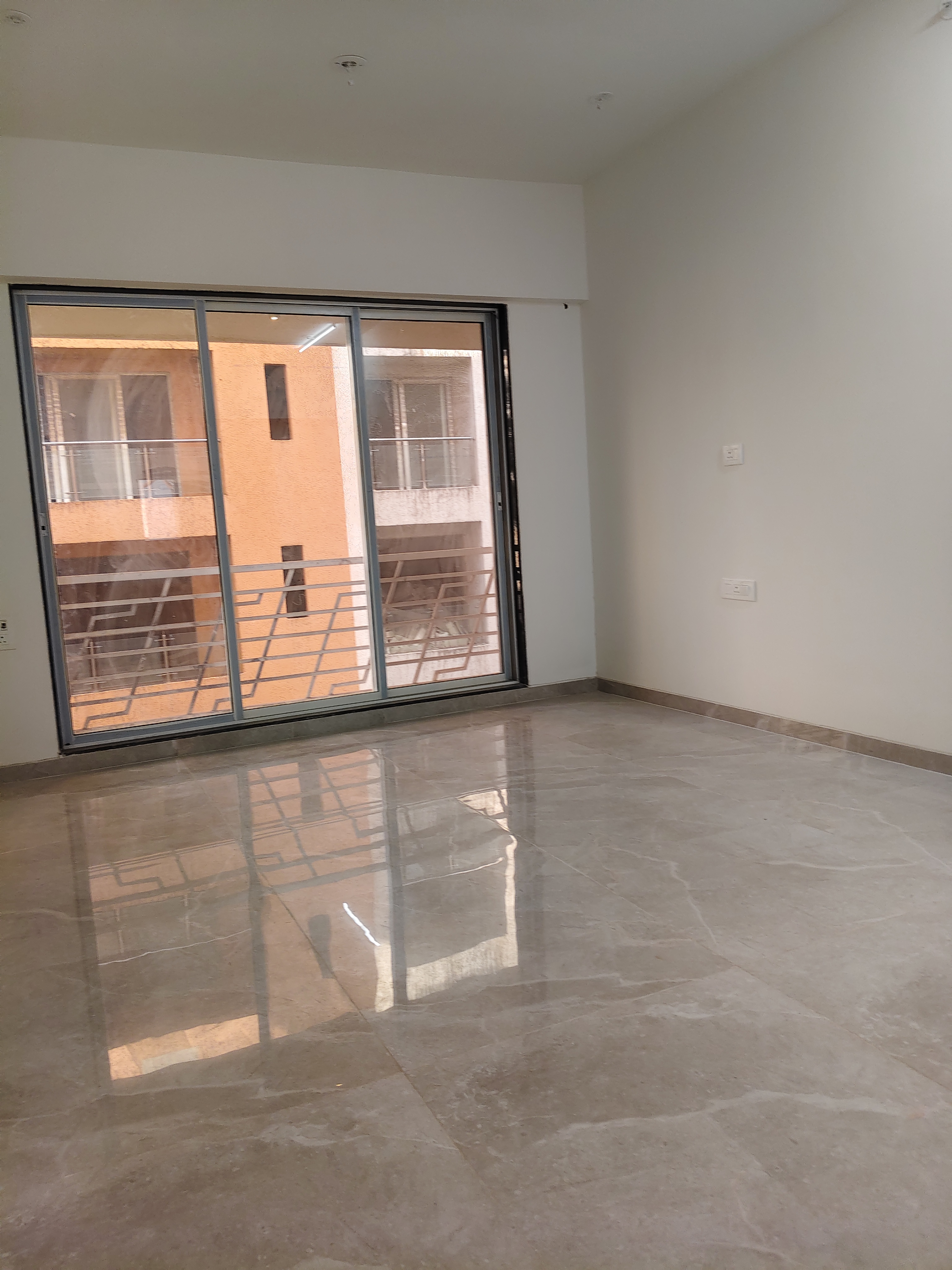 1 BHK + Extra Room Apartment For Sale in Matrushri CHS