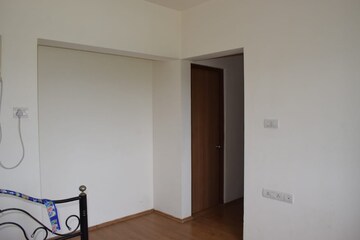 Room in 2 BHK Apartment at Lodha Casa Bella Gold, Dombivli East – for Sale