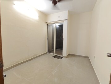 Bedroom in 2 BHK Apartment at DB Orchid Ozone, Dahisar East – for Rent