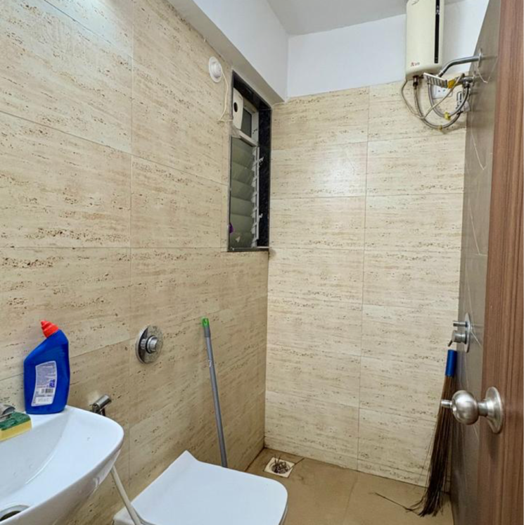 Bathroom, ashish-chs-andheri 1 Bedroom 480 Sq.Ft. Apartment In Manish Nagar Mumbai 9302089