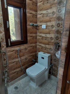 Bathroom in 3 BHK Apartment at Sector 4 Dwarka – for Rent